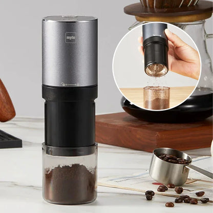 MINI MOLINO DE CAFÉ ELÉCTRICO PORTÁTIL CON NÚCLEO DE ACERO INOXIDABLE Y CARGA USB