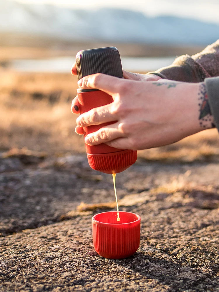 NANOPRESSO MÁQUINA DE ESPRESSO PORTÁTIL, VERSIÓN MEJORADA DE MINIPRESSO, 18 BARES - WACACO